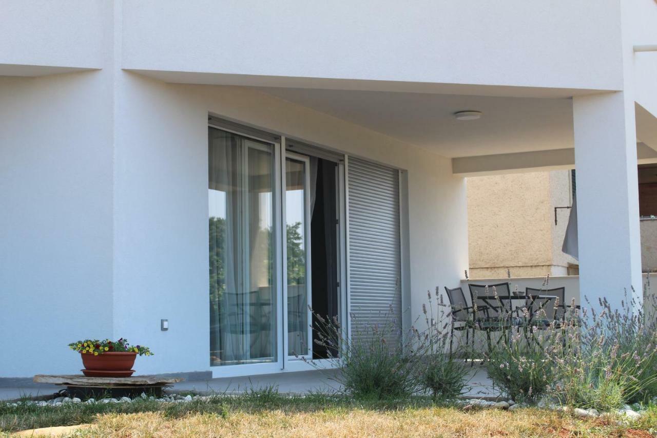 Apartment Fiorella Porec Bagian luar foto